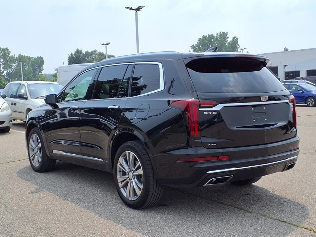 Thumbnail: 2023 Cadillac XT6 - 7