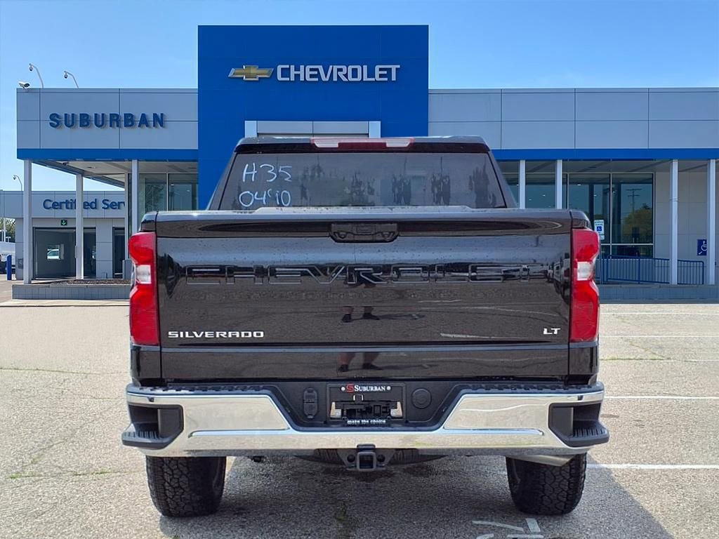 2025 Chevrolet Silverado 1500 LT 5