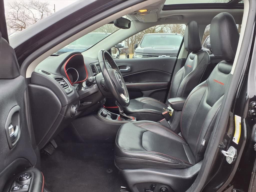 Thumbnail: 2019 Jeep Compass - 18