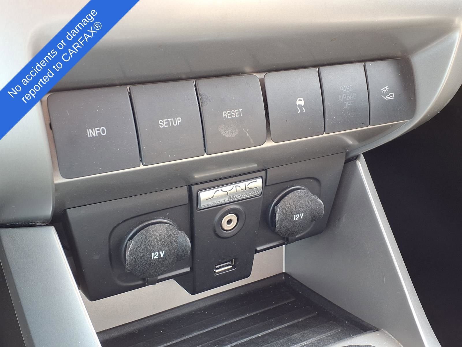 Thumbnail: 2010 Ford Focus - 20