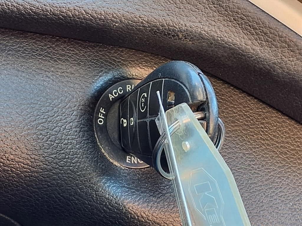 Thumbnail: 2014 Jeep Cherokee - 26