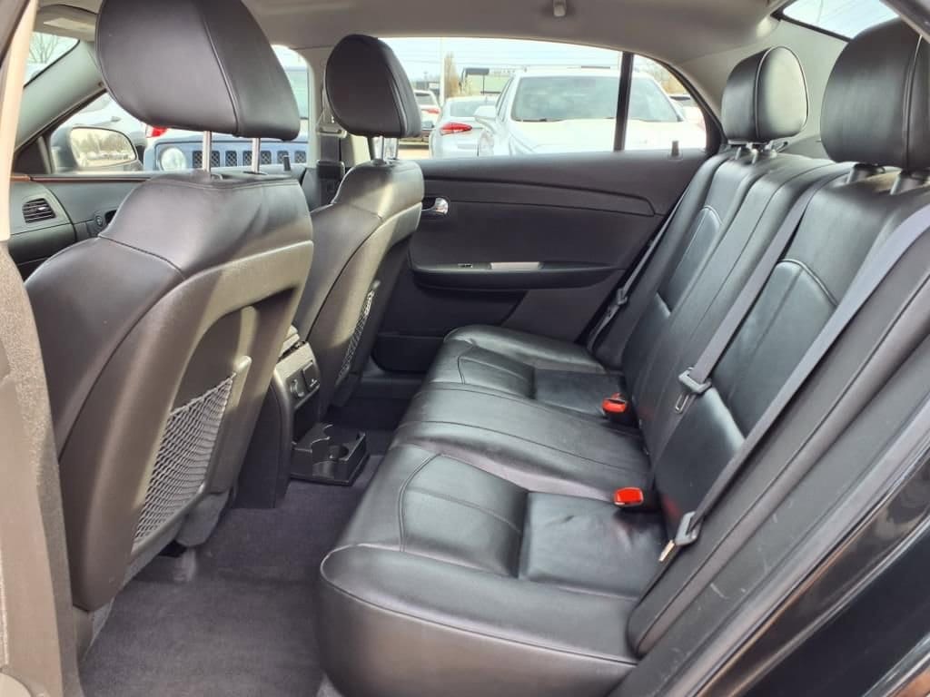 2011 Chevrolet Malibu LTZ 9