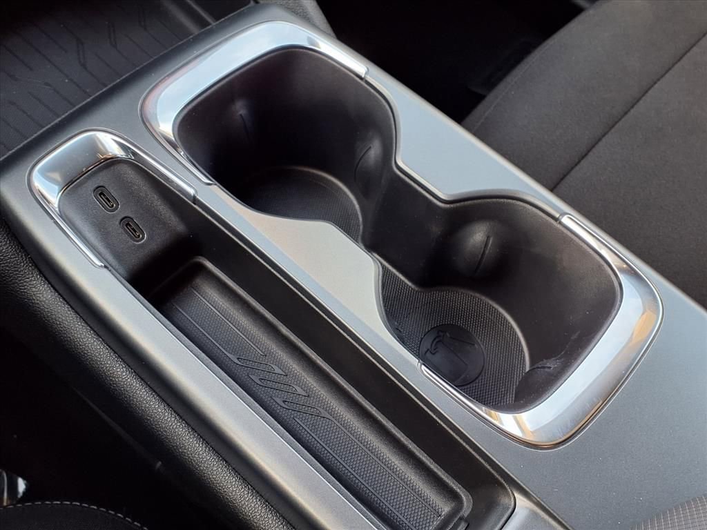 Thumbnail: 2026 Chevrolet Equinox - 21