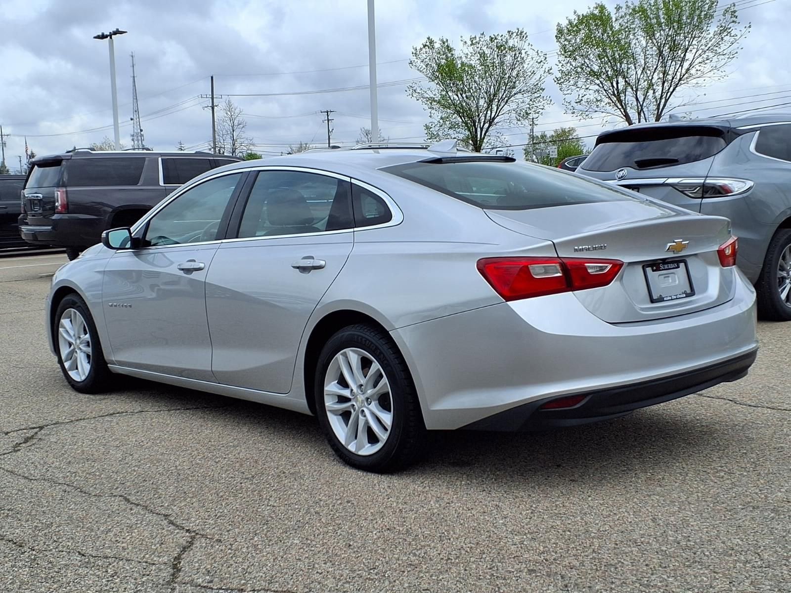 Thumbnail: 2016 Chevrolet Malibu - 7