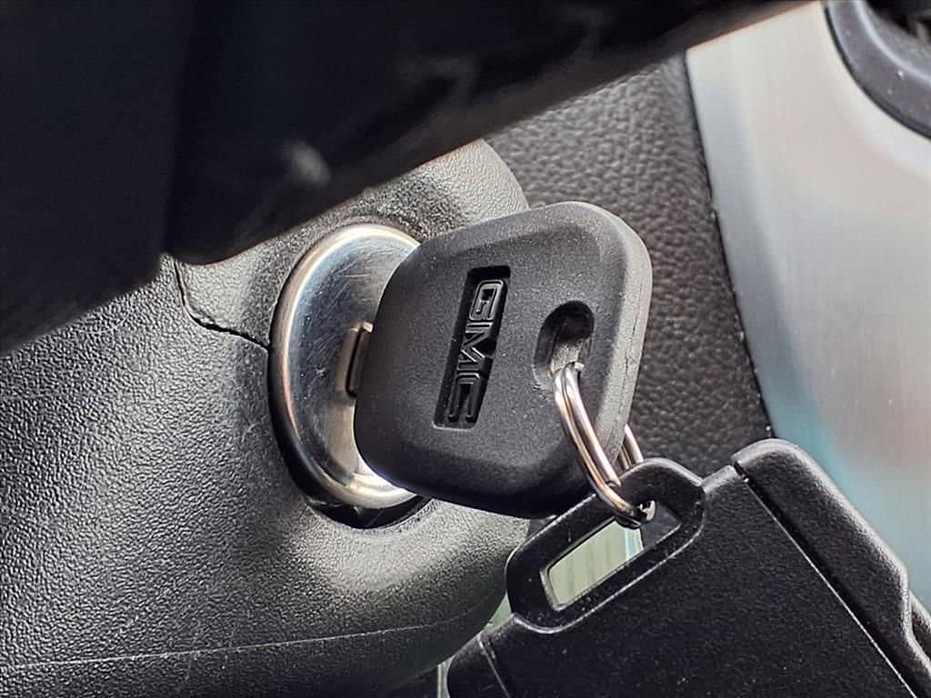 Thumbnail: 2016 GMC Canyon - 28