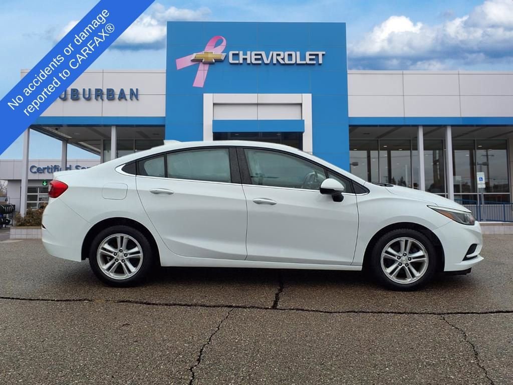 Thumbnail: 2016 Chevrolet Cruze - 4