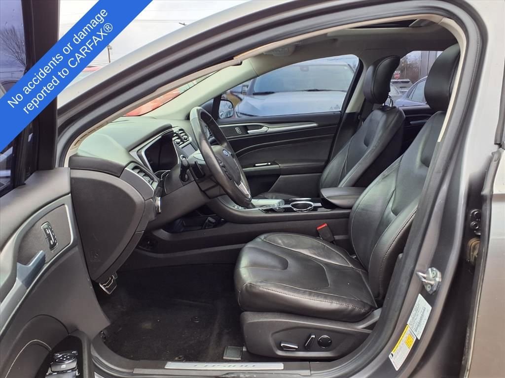 Thumbnail: 2013 Ford Fusion - 17