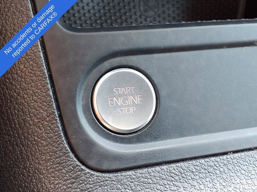 Thumbnail: 2014 Volkswagen Tiguan - 24
