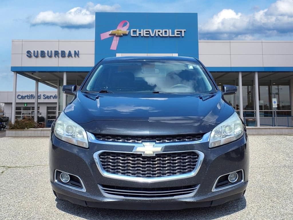 Thumbnail: 2015 Chevrolet Malibu - 2