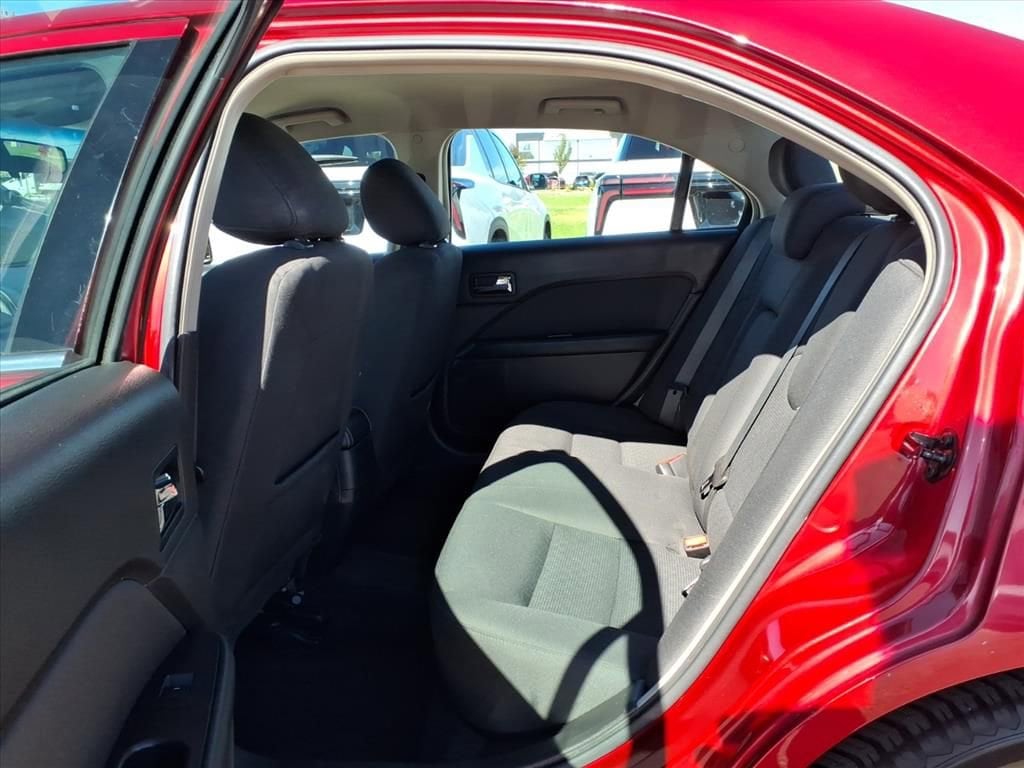 Thumbnail: 2011 Ford Fusion - 9