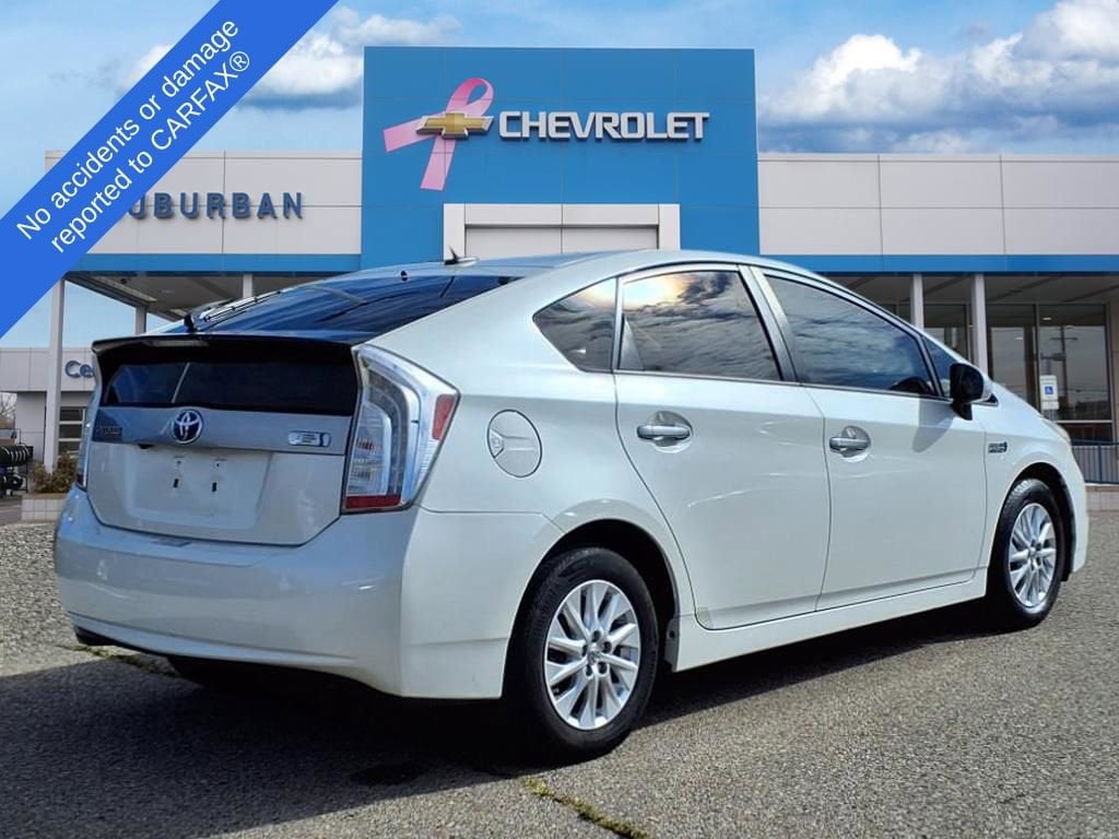 Thumbnail: 2013 Toyota Prius - 7