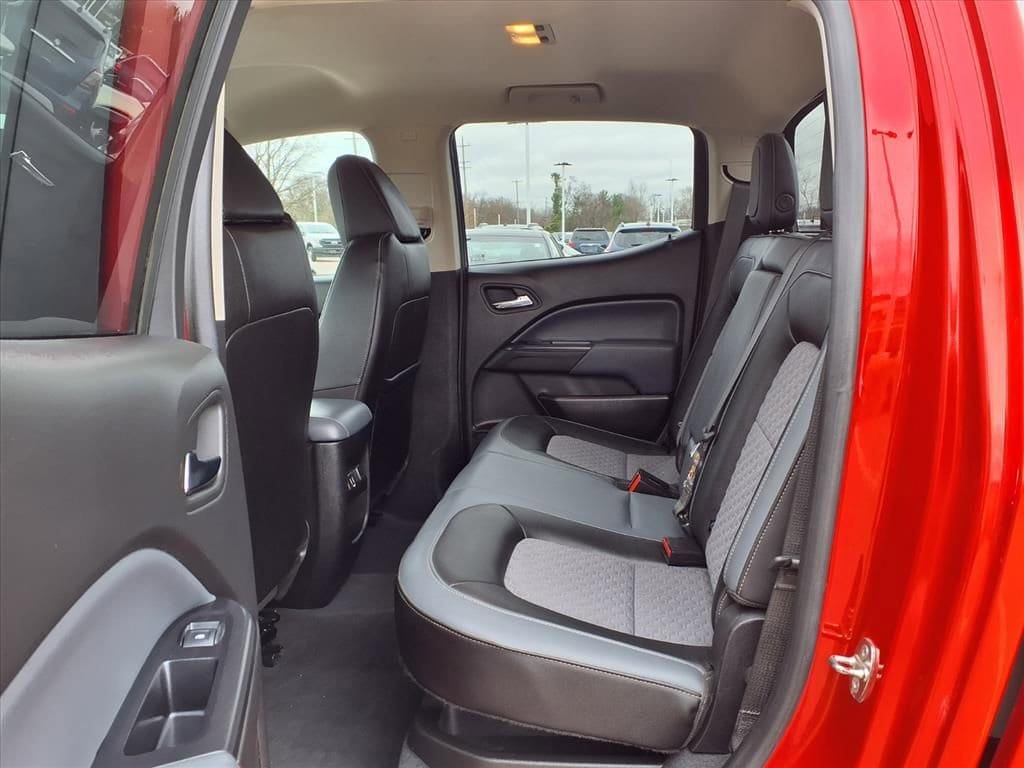 Thumbnail: 2019 Chevrolet Colorado - 11
