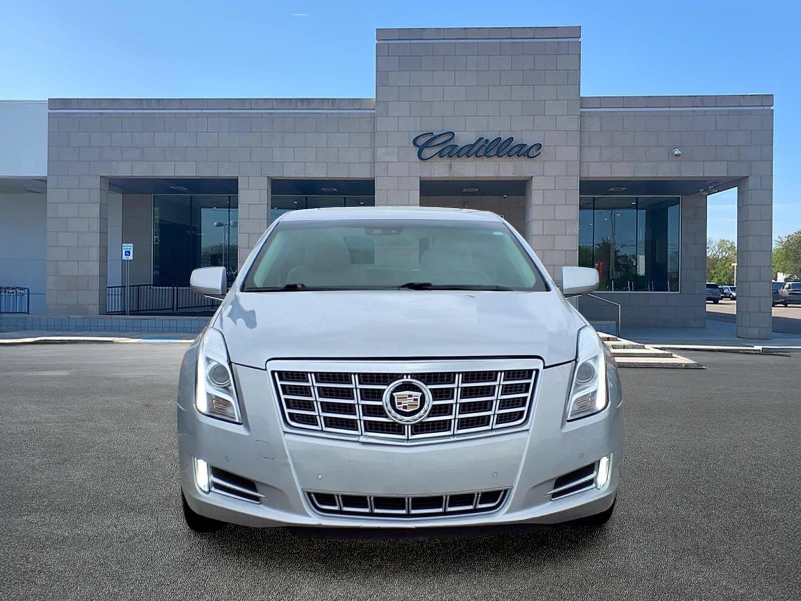 Used 2014 CADILLAC XTS For Sale at The Suburban Collection | VIN