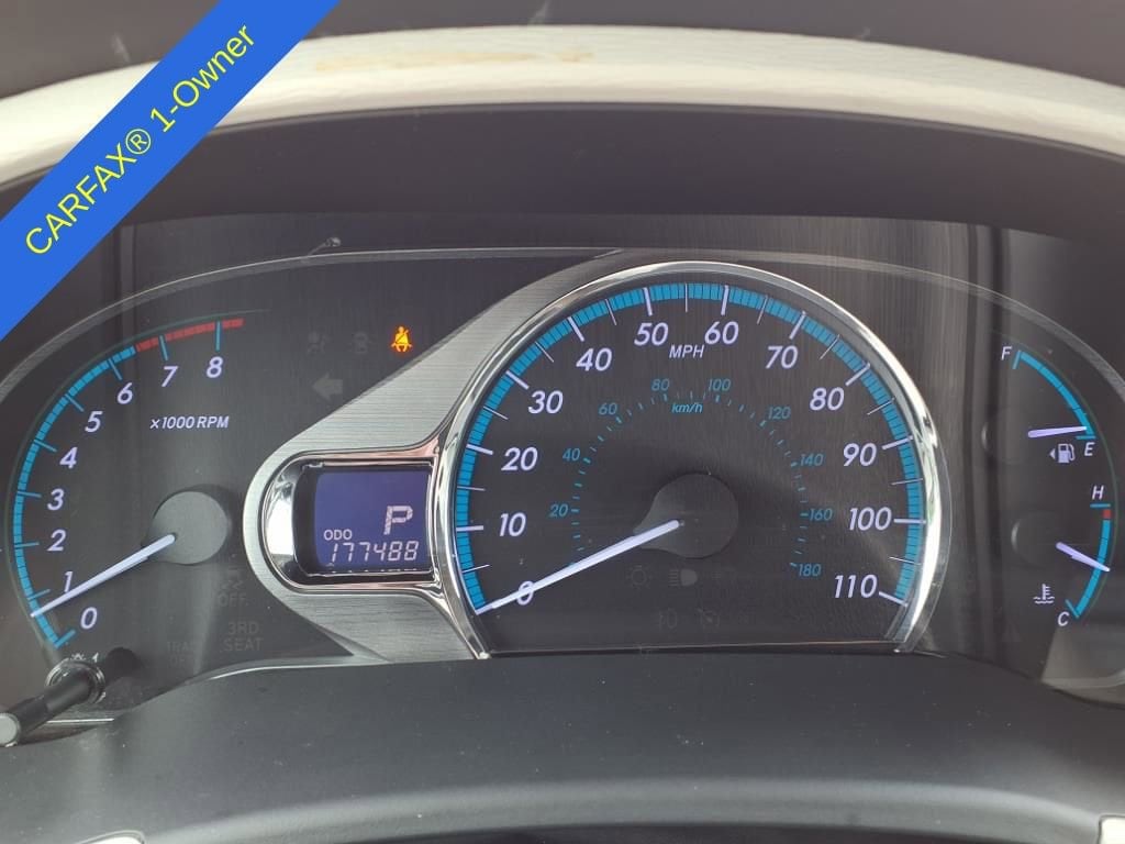 2011 Toyota Sienna XLE 20