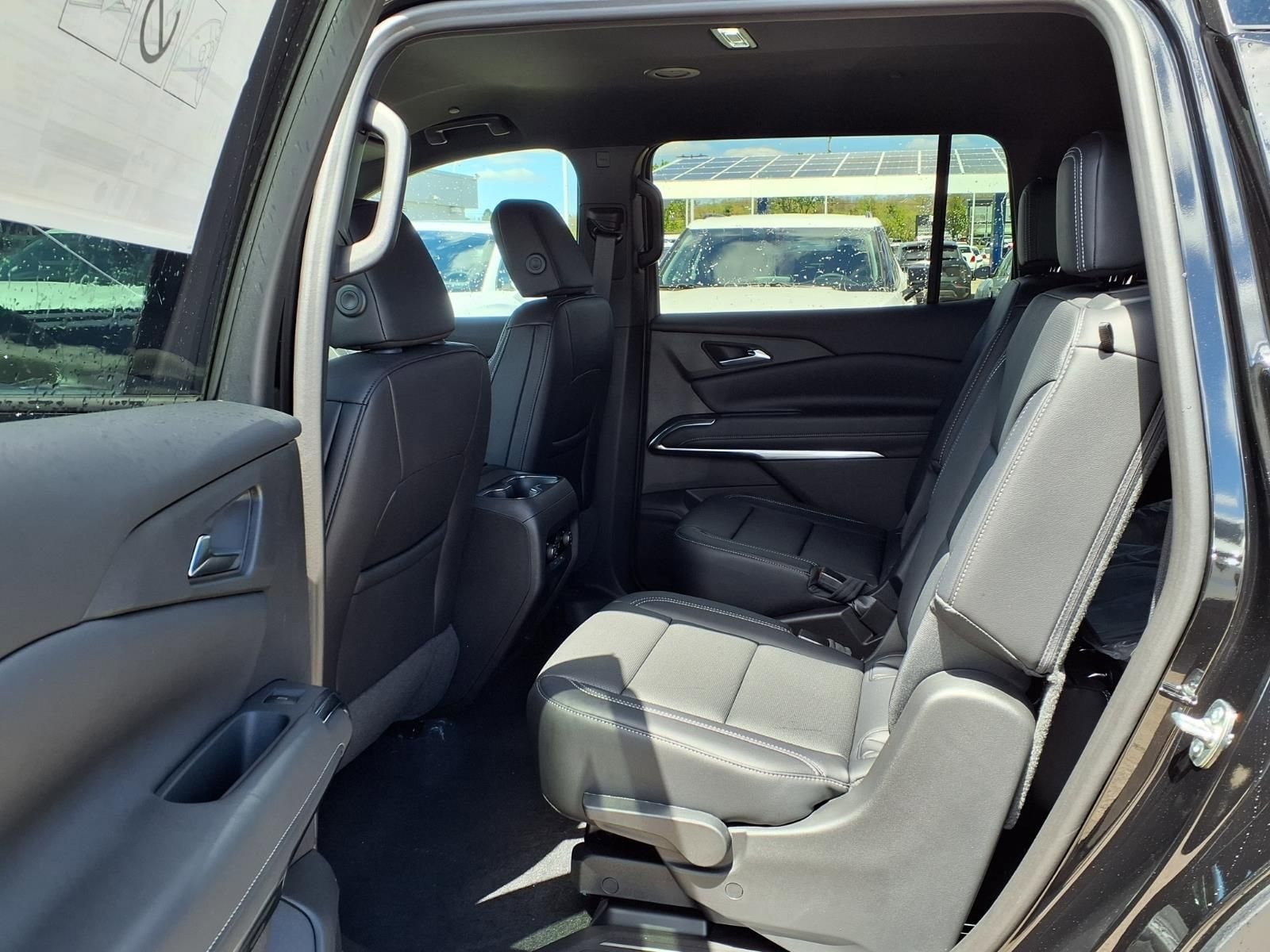 Thumbnail: 2026 Chevrolet Traverse - 8