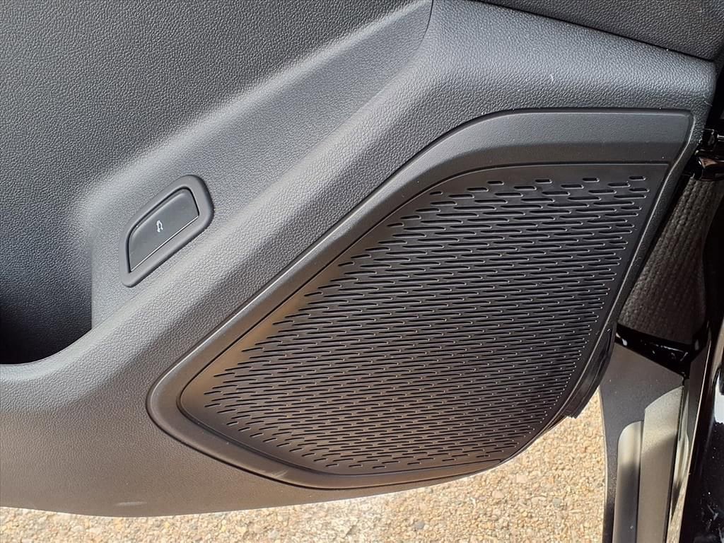 Thumbnail: 2026 Chevrolet Traverse - 14