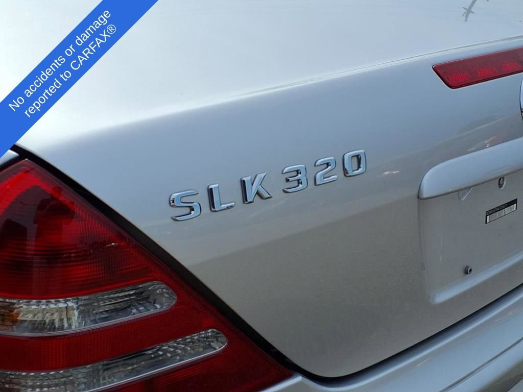 Thumbnail: 2004 Mercedes-Benz SLK - 11