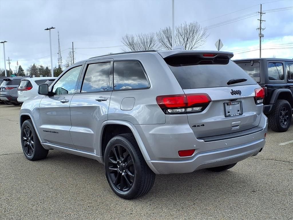 Thumbnail: 2020 Jeep Grand Cherokee - 7