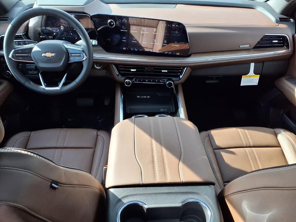 Thumbnail: 2026 Chevrolet Suburban - 9