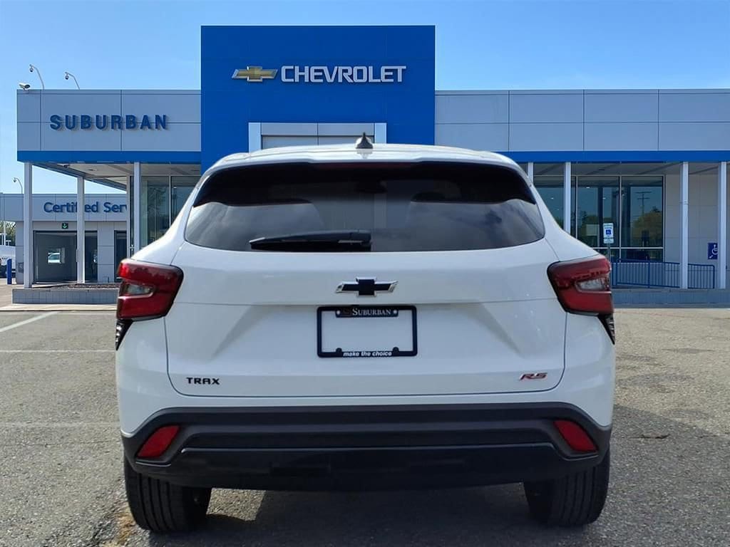 Thumbnail: 2026 Chevrolet Trax - 5