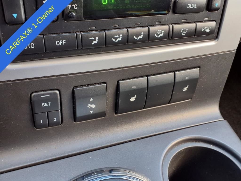 2010 Mercury Mountaineer Premier 25