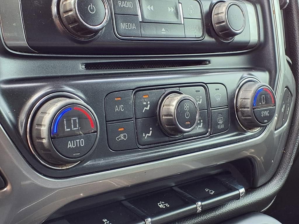 Thumbnail: 2014 Chevrolet Silverado 1500 - 24