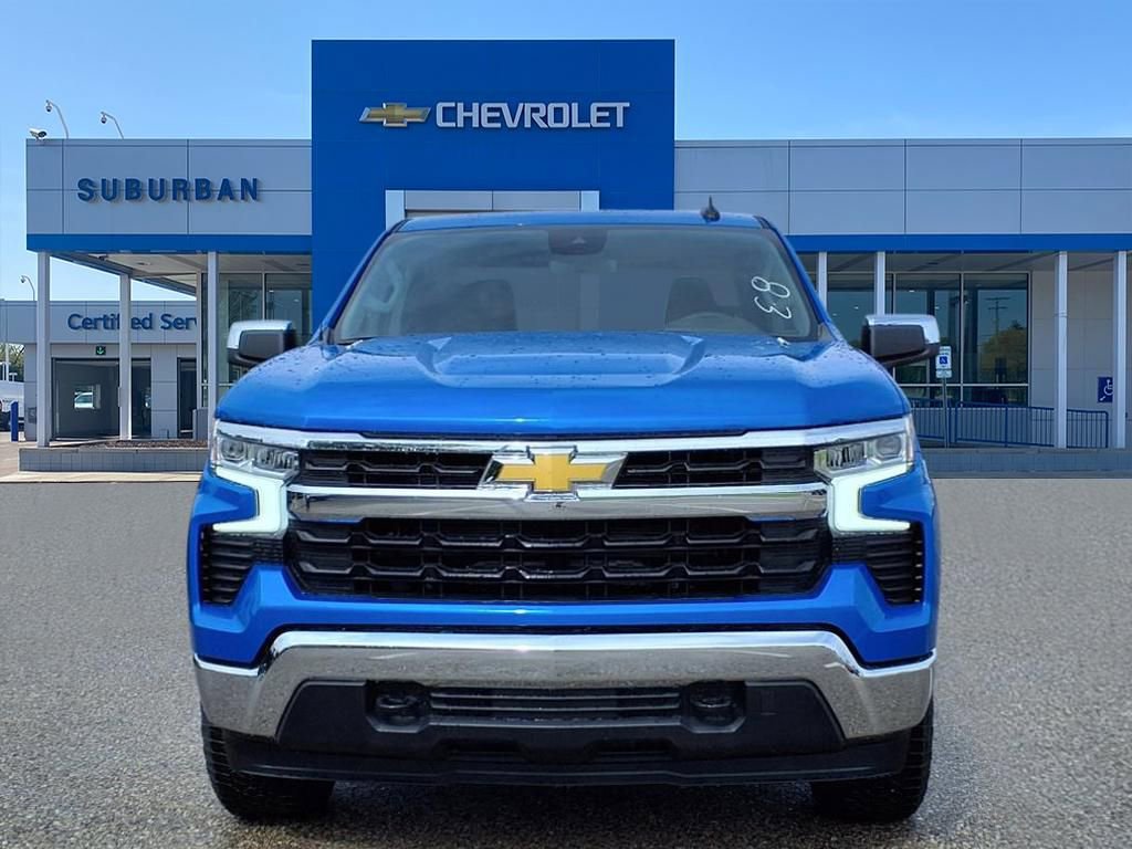 2026 Chevrolet Silverado 1500 LT photo 2
