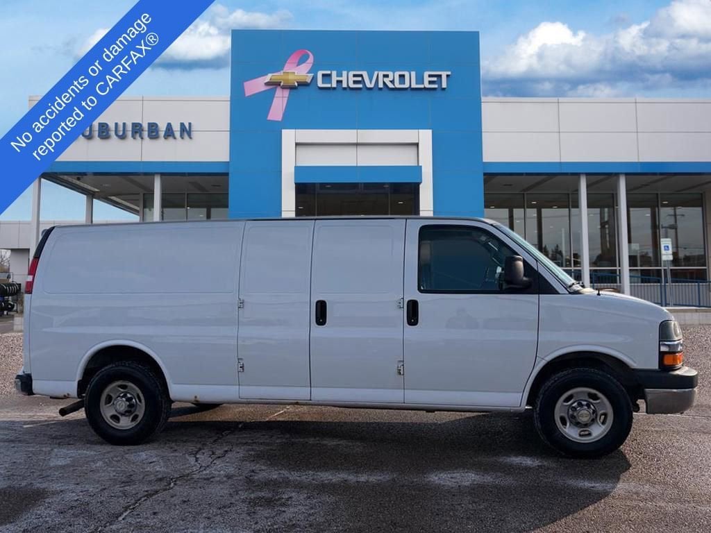 Thumbnail: 2016 Chevrolet Express - 33