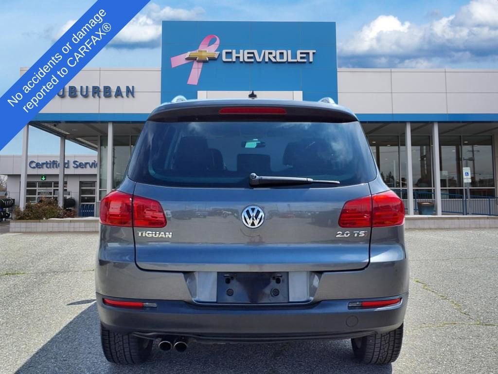 Thumbnail: 2014 Volkswagen Tiguan - 7