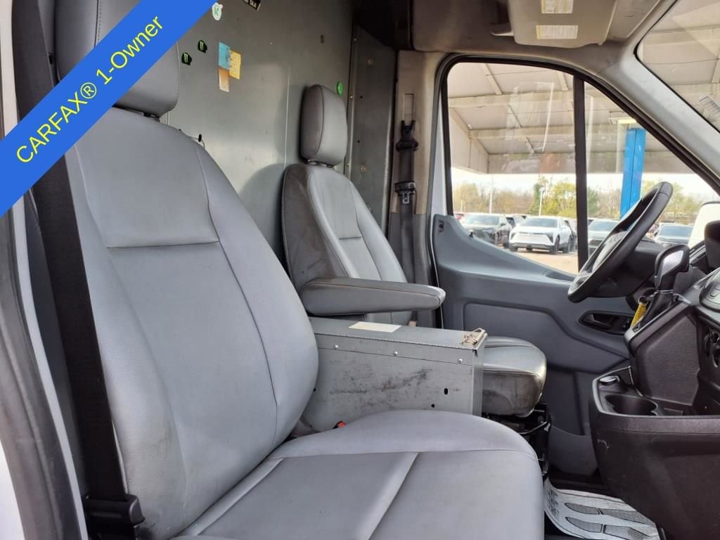 Thumbnail: 2019 Ford Transit Series - 16