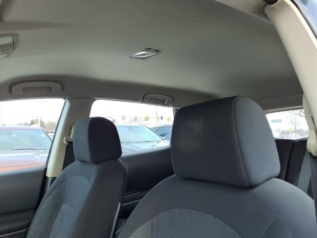 Thumbnail: 2012 Nissan Rogue - 17