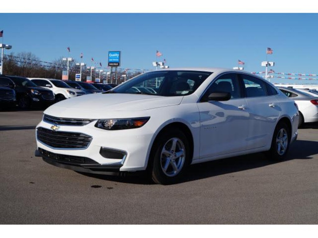 New 2017 Chevrolet Malibu LS w/1LS (Retail only) Sedan