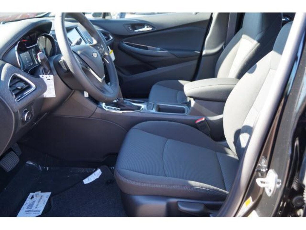 New 2017 Chevrolet Cruze LT Auto Sedan