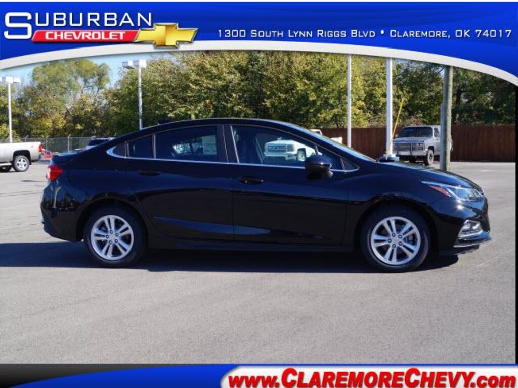 New 2017 Chevrolet Cruze LT Auto Sedan