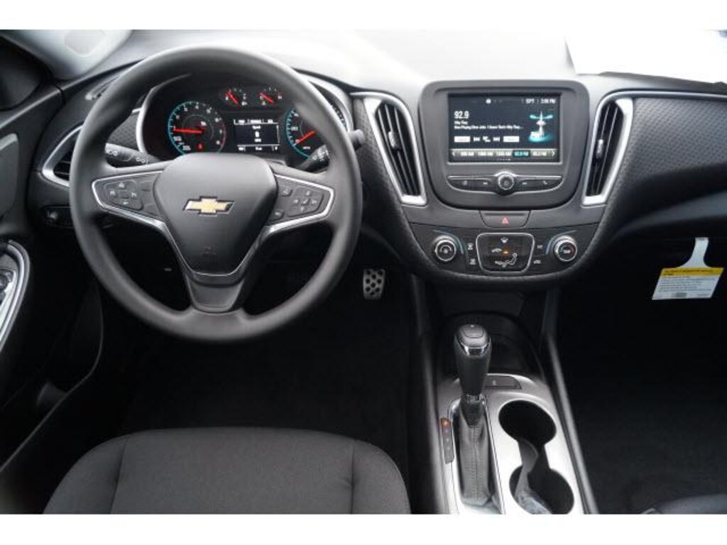 New 2016 Chevrolet Malibu LS w/1LS Sedan