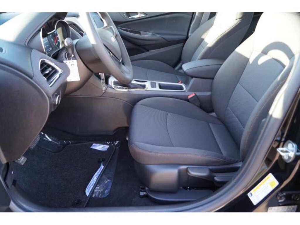 New 2017 Chevrolet Cruze LS Auto Sedan