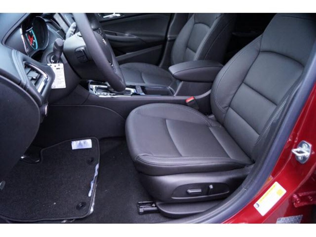 New 2017 Chevrolet Cruze Premier Auto Sedan