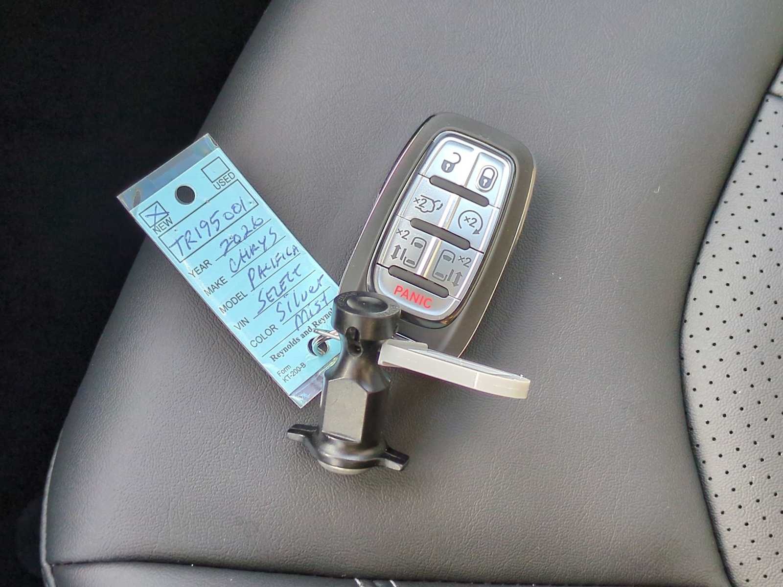 Thumbnail: 2026 Chrysler Pacifica - 33