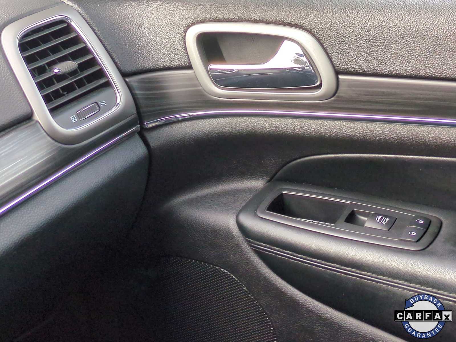 Thumbnail: 2019 Jeep Grand Cherokee - 39