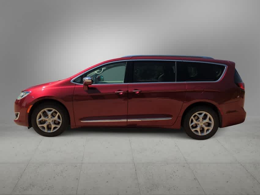 Thumbnail: 2020 Chrysler Pacifica - 5