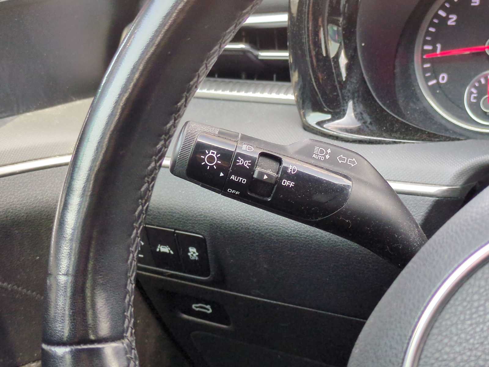 Thumbnail: 2021 Kia K5 - 28