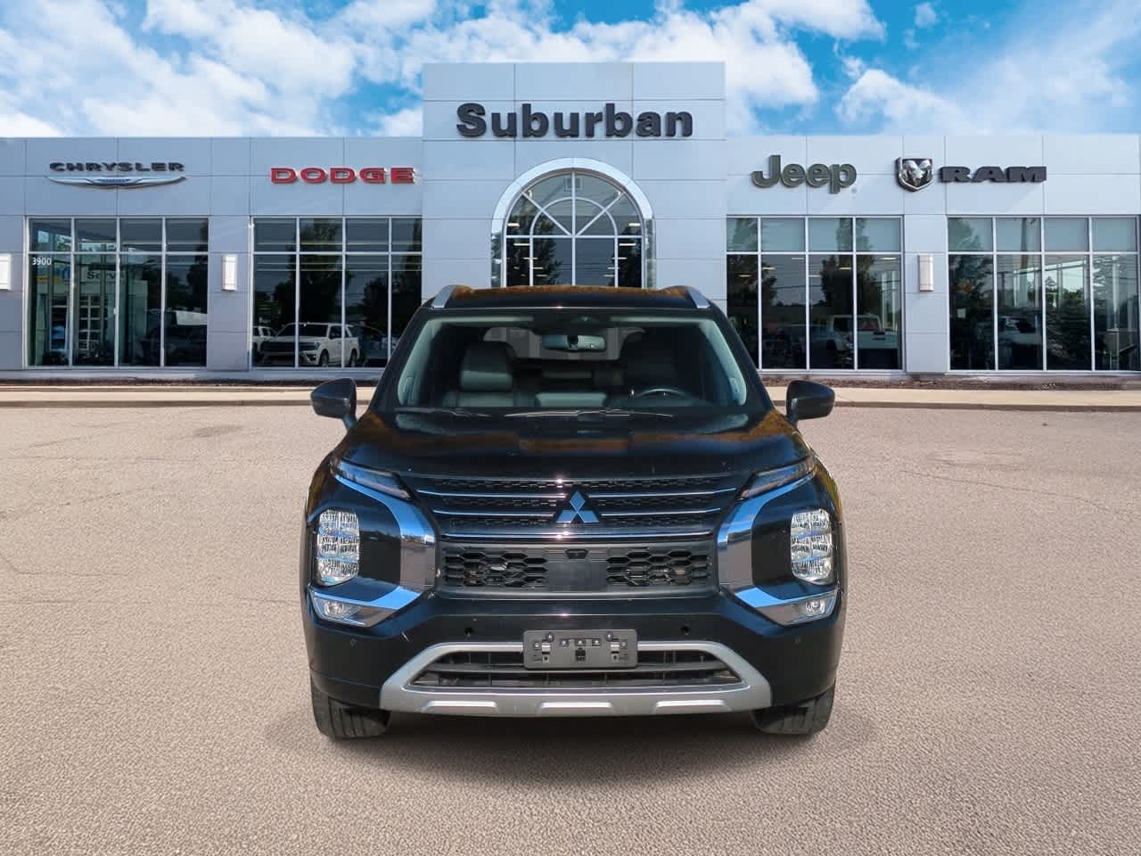 Thumbnail: 2024 Mitsubishi Outlander - 3