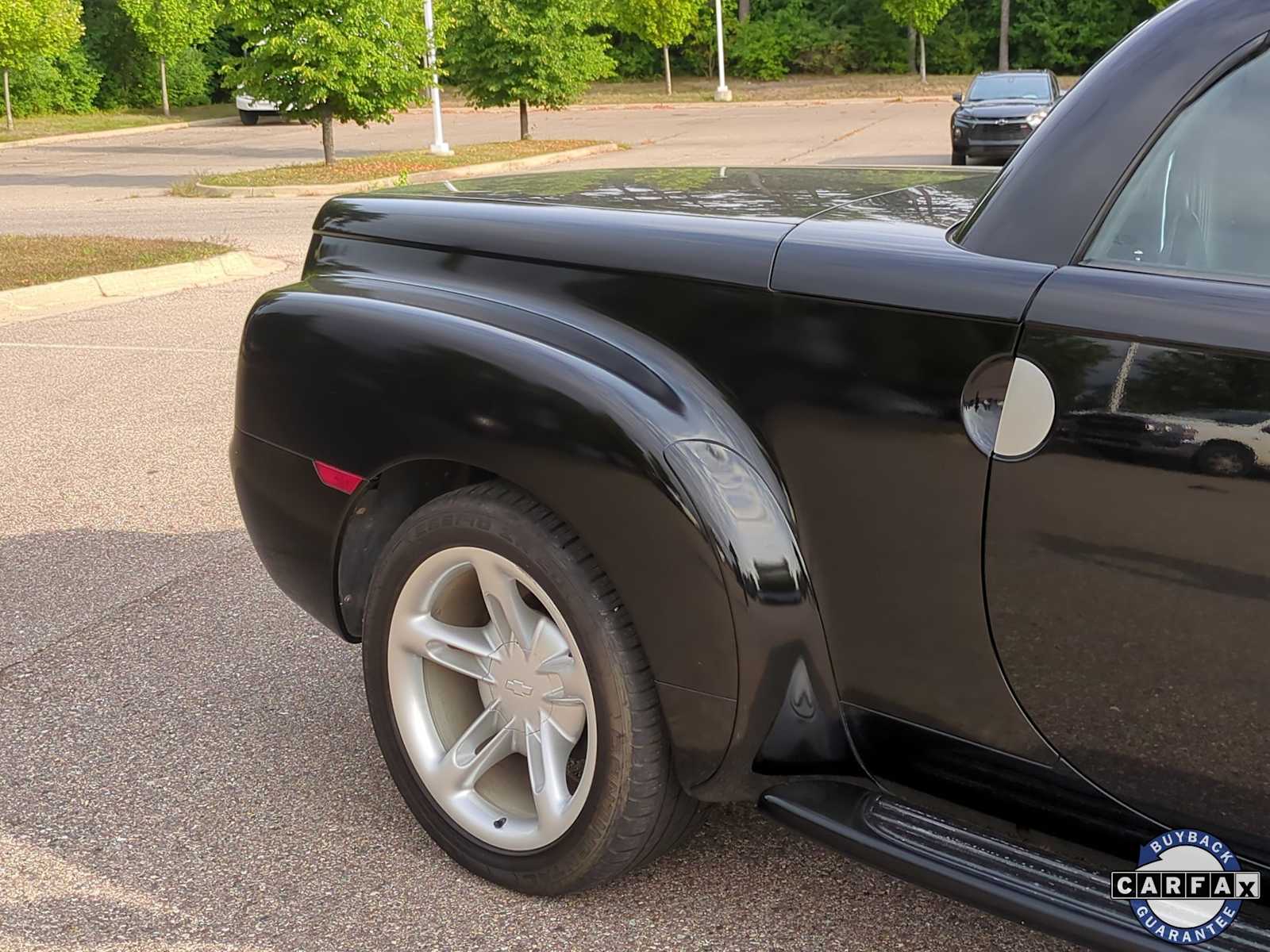 Thumbnail: 2005 Chevrolet SSR - 8