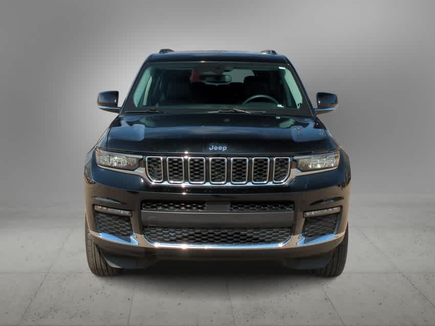 2022 Jeep Grand Cherokee Limited Edition 3