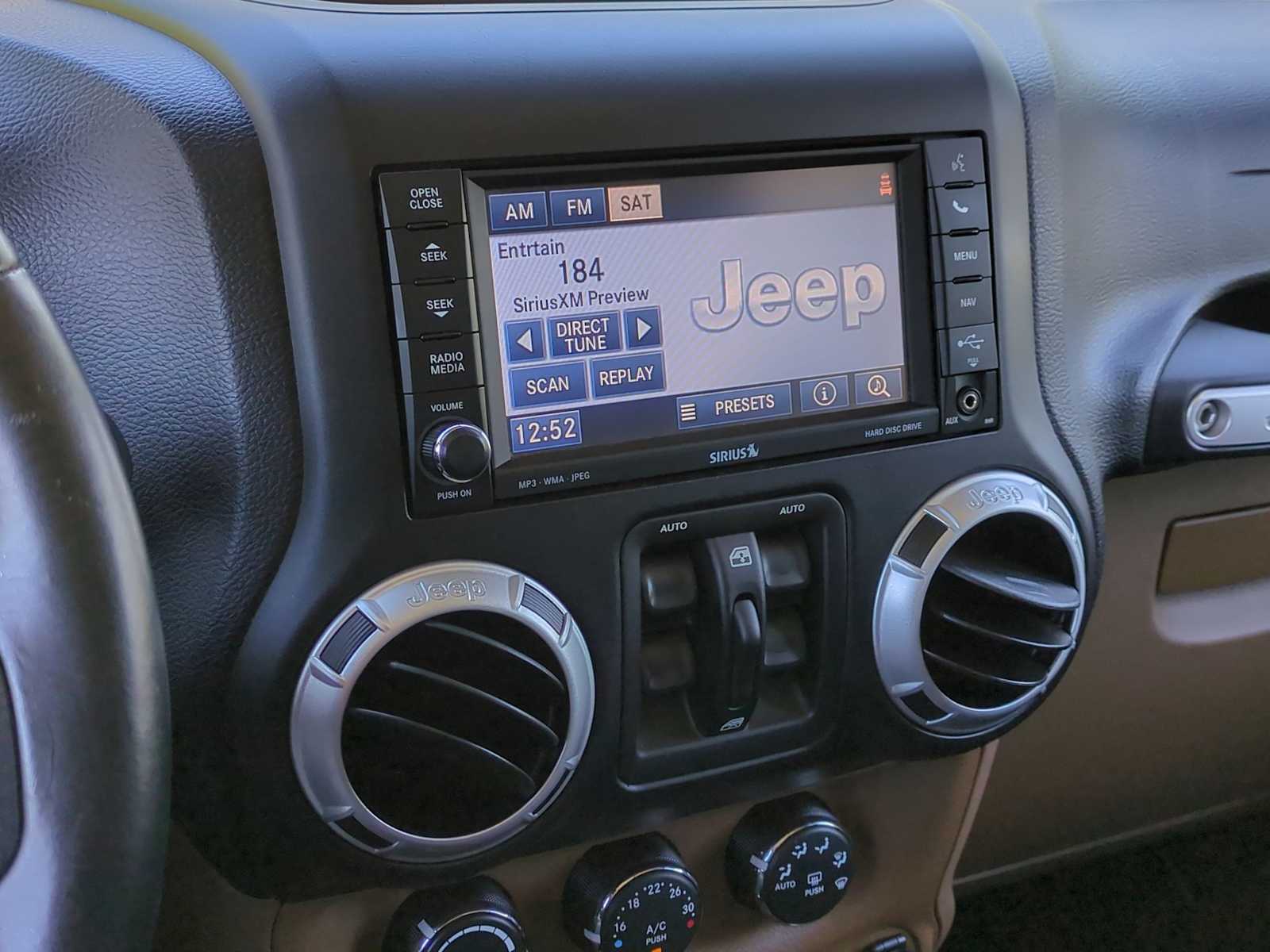 Thumbnail: 2012 Jeep Wrangler - 27