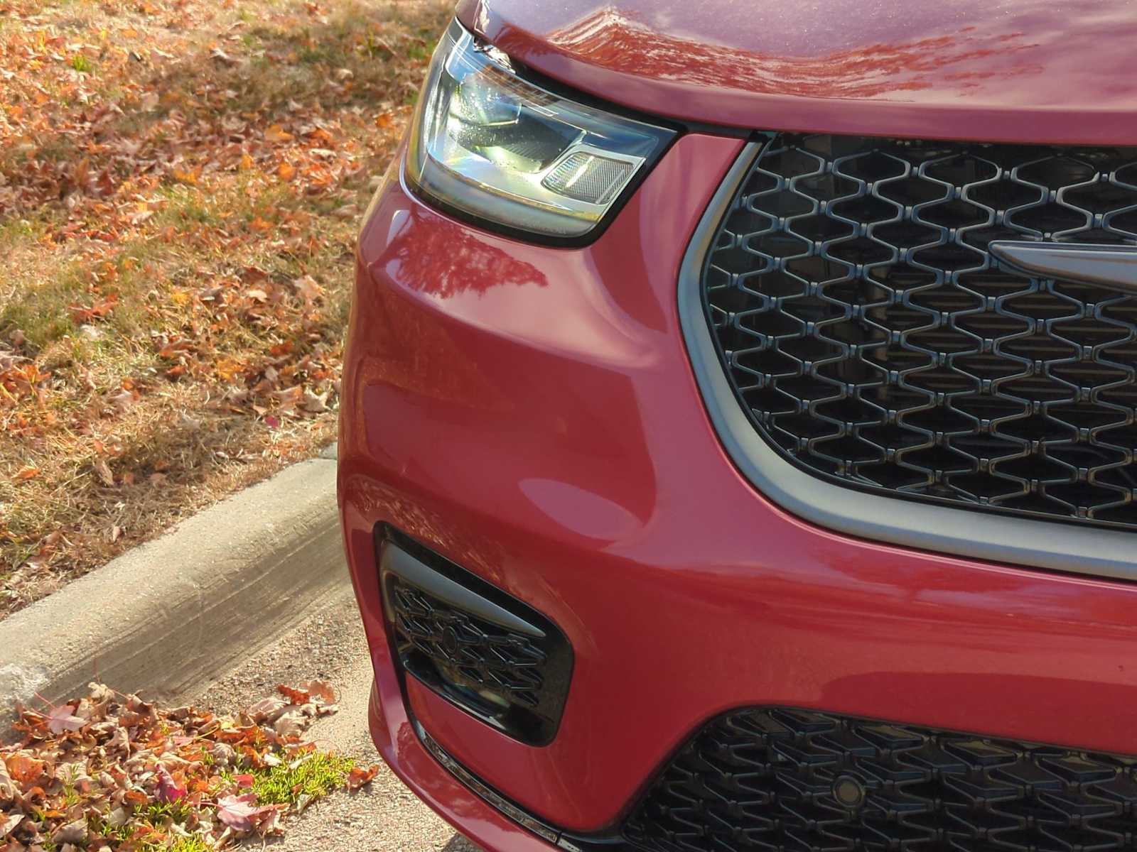 Thumbnail: 2026 Chrysler Pacifica - 11