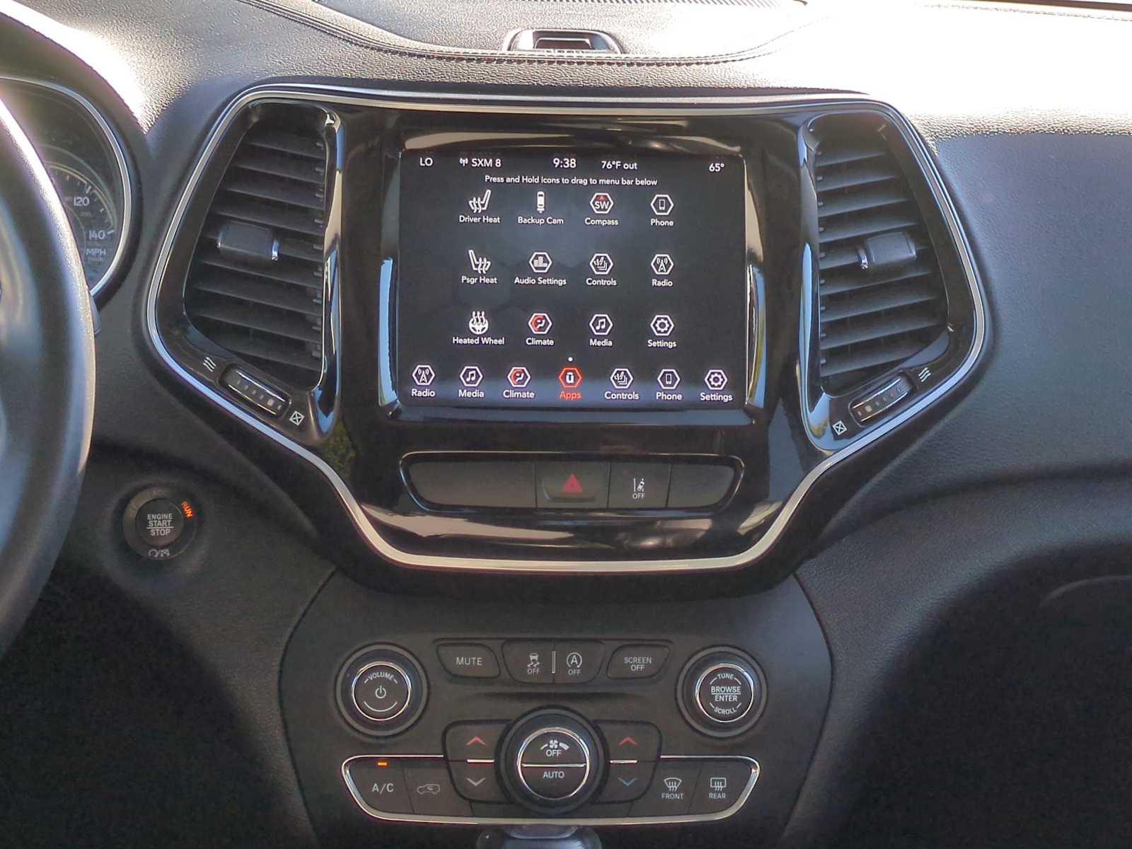 Thumbnail: 2022 Jeep Cherokee - 29