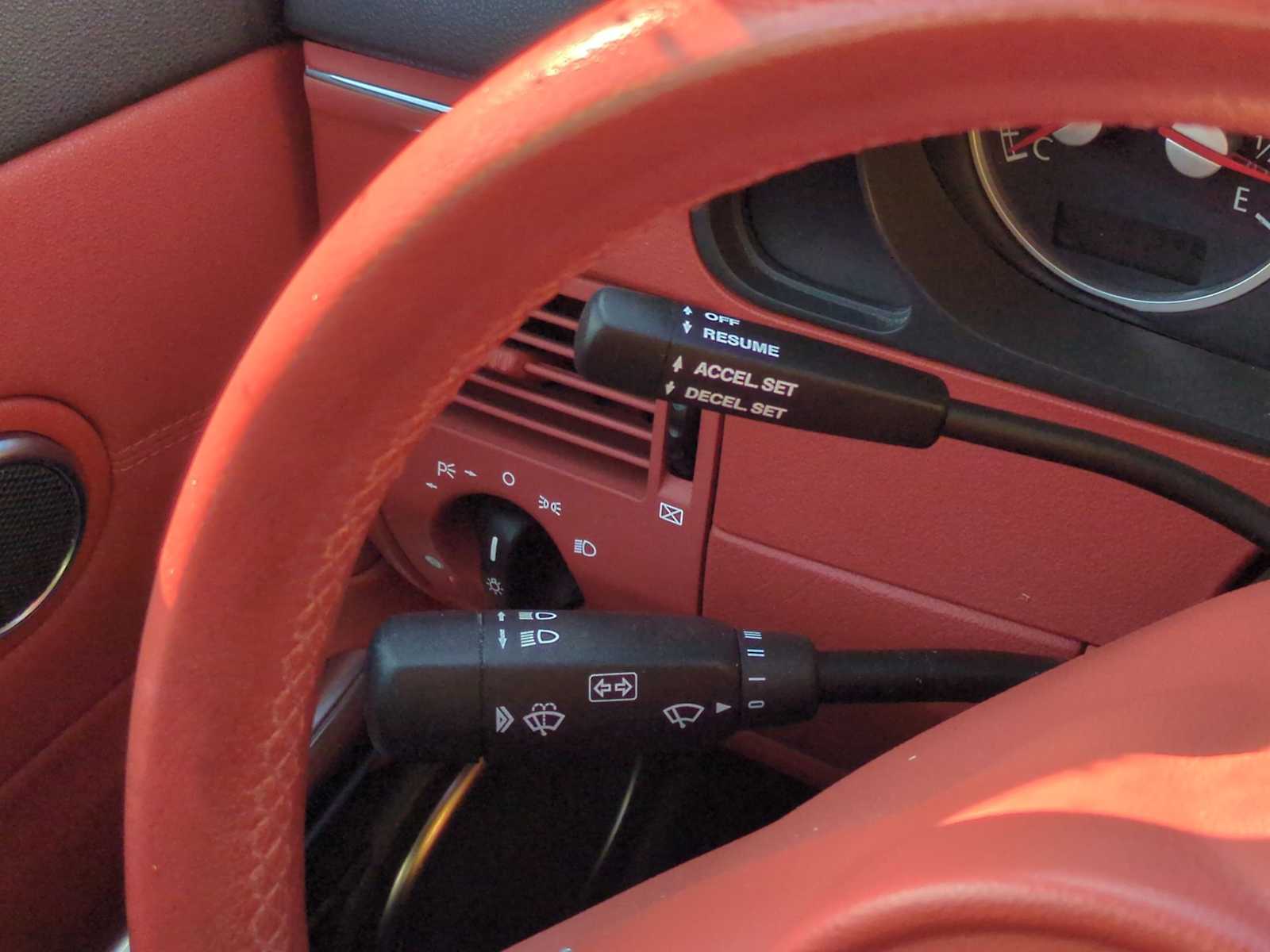 Thumbnail: 2007 Chrysler Crossfire - 22