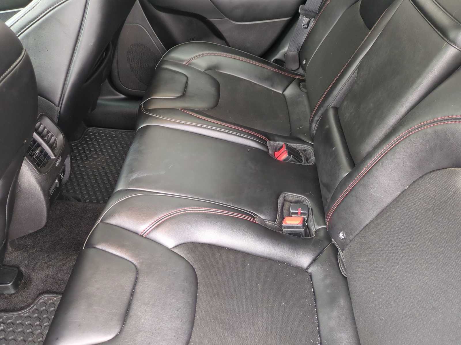 Thumbnail: 2019 Jeep Cherokee - 20