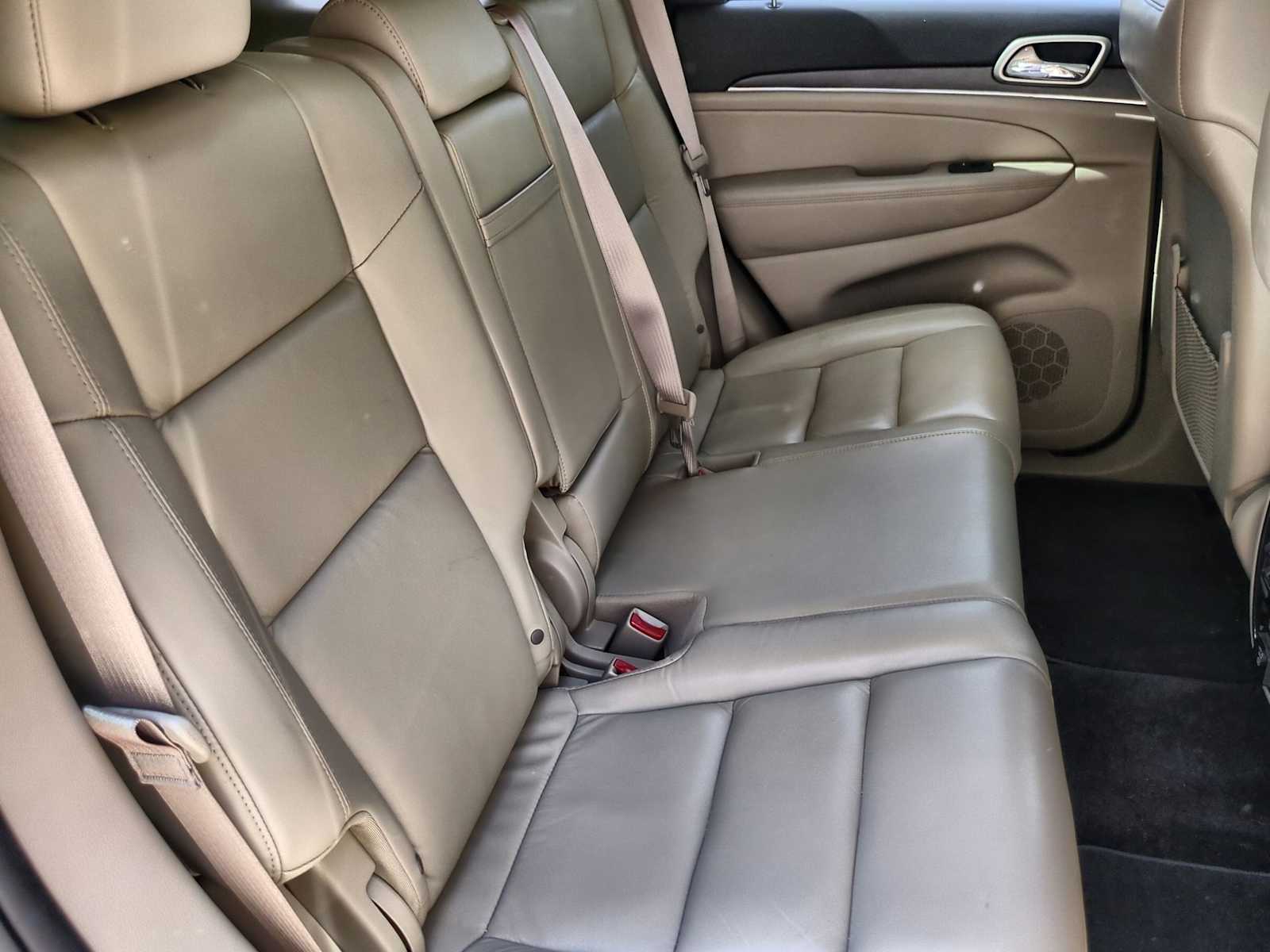 Thumbnail: 2017 Jeep Grand Cherokee - 22